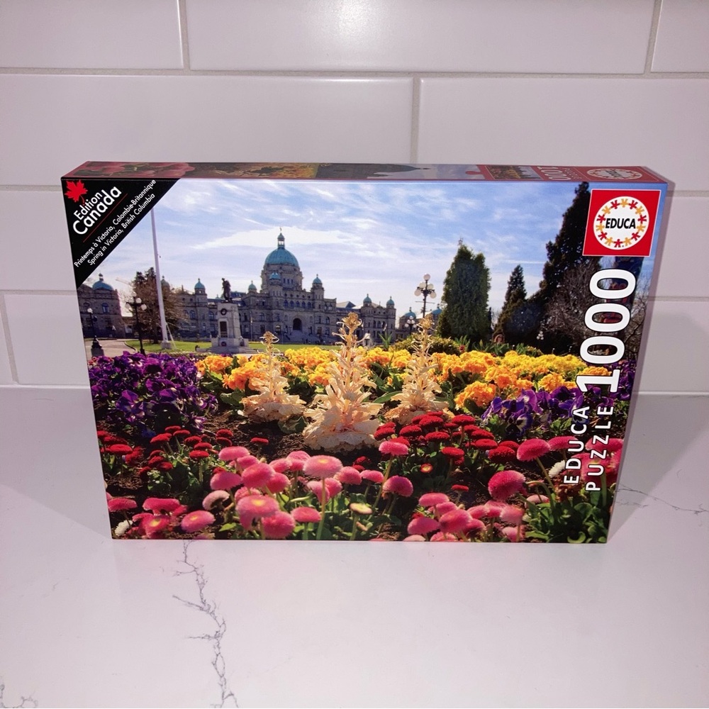 1000 Piece Spring In Victoria, BC Jigsaw Puzzle - Educa